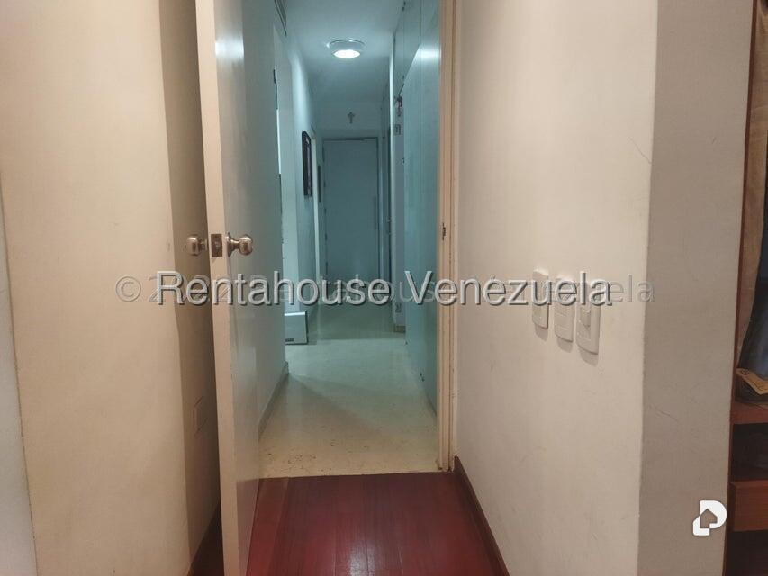 Apartamento en Campo Alegre, Caracas – 15