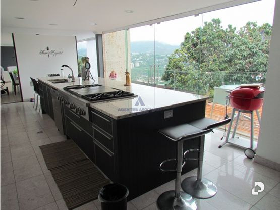 Casa en Cumbres de Curumo, Caracas – 8