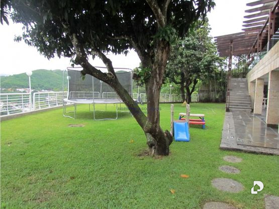 Casa en Cumbres de Curumo, Caracas – 10