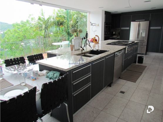 Casa en Cumbres de Curumo, Caracas – 6
