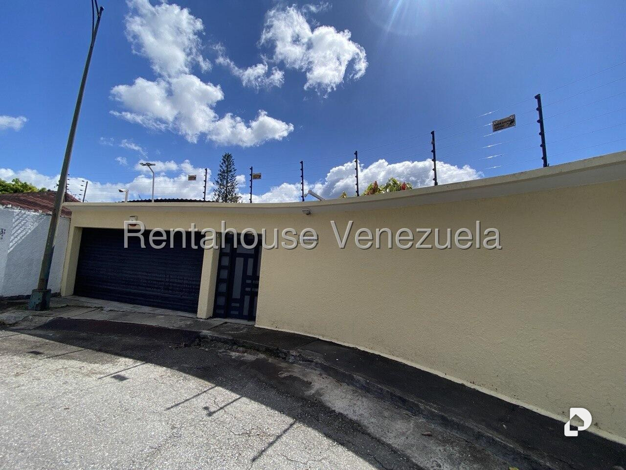 Casa en Lomas De La Trinidad, Caracas – 1