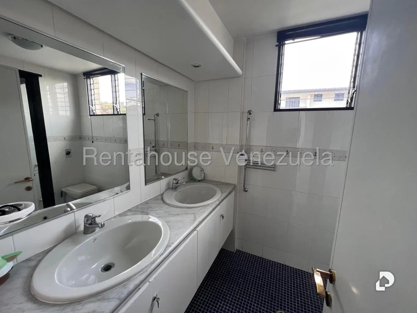 Apartamento en Cumbres de Curumo, Caracas – 26