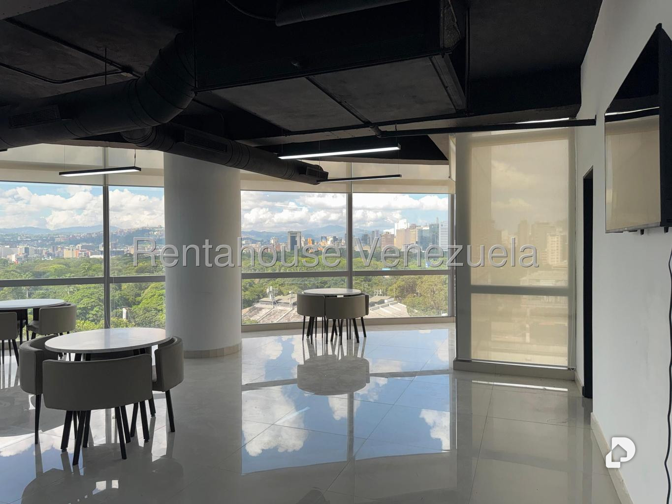 Oficina en Los Dos Caminos, Caracas – 5