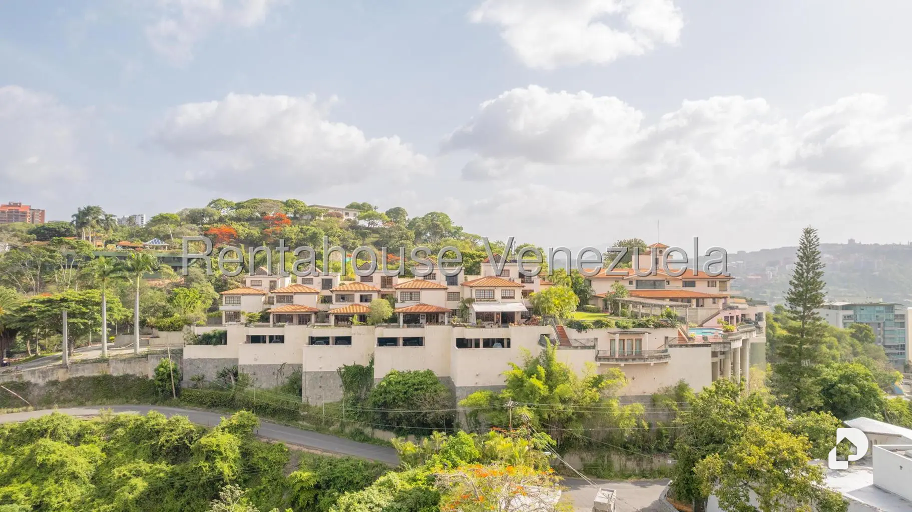 Casa en Lomas del Mirador, Caracas – 2