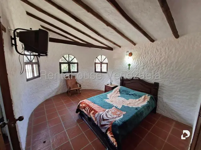 House in Escagüey, Cacute – 19