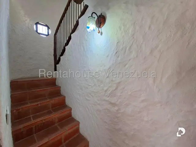 House in Escagüey, Cacute – 11