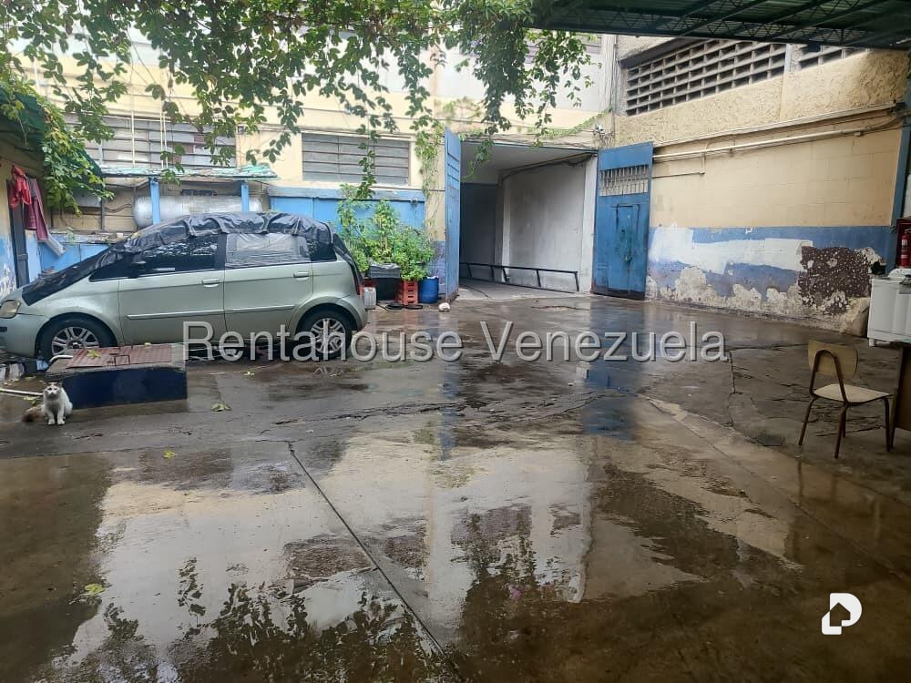 Local comercial en Puente Hierro, Caracas – 10