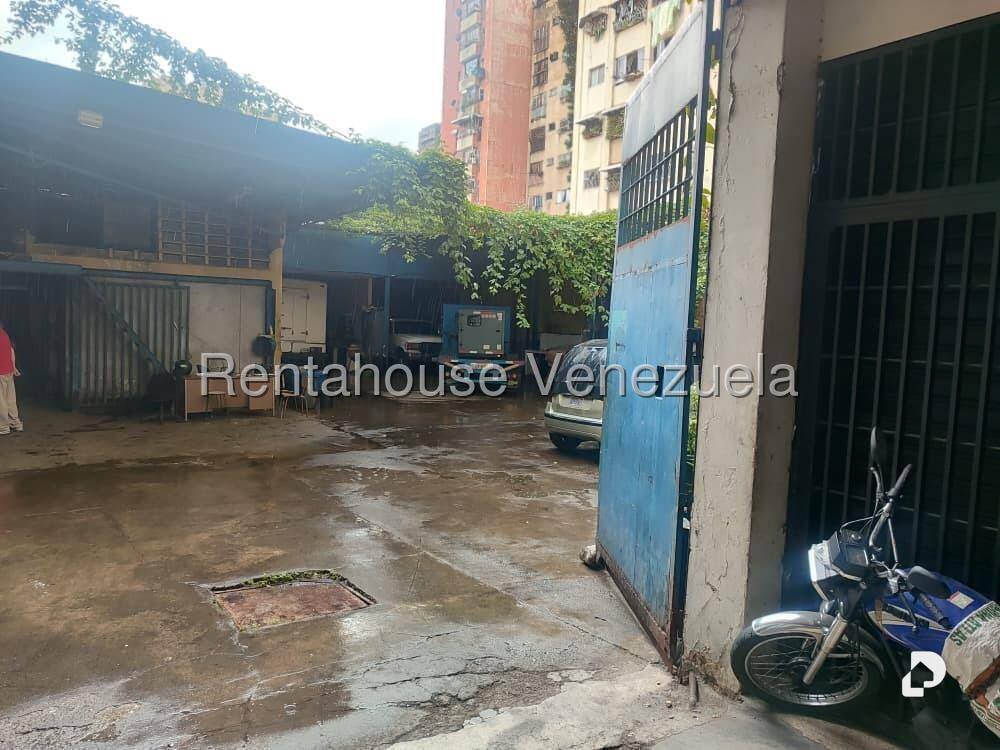 Local comercial en Puente Hierro, Caracas – 6