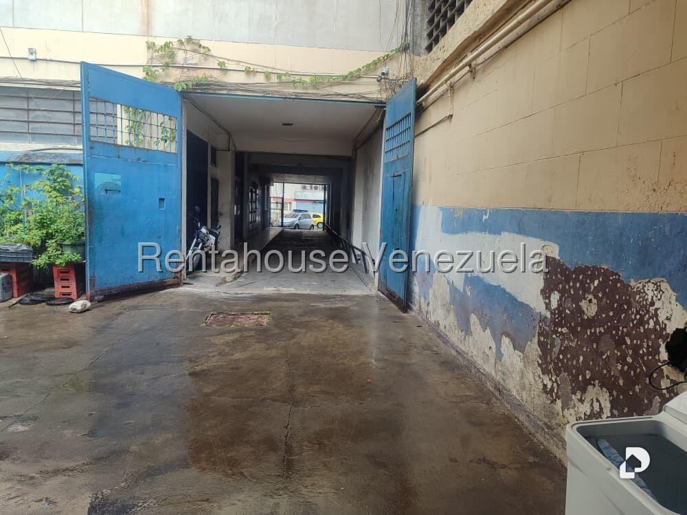 Local comercial en Puente Hierro, Caracas – 9