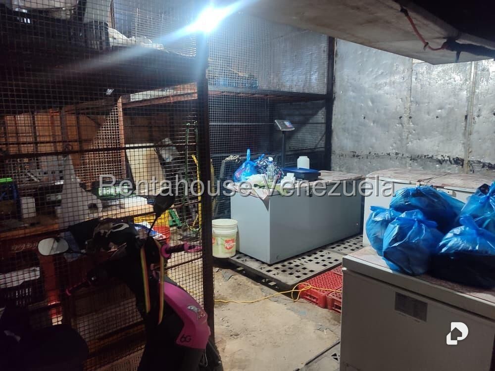 Local comercial en Puente Hierro, Caracas – 16