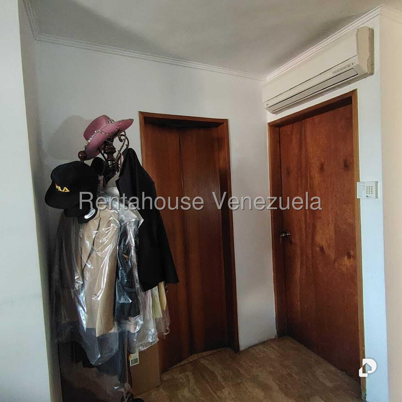 Apartamento en Santa Mónica, Caracas – 24