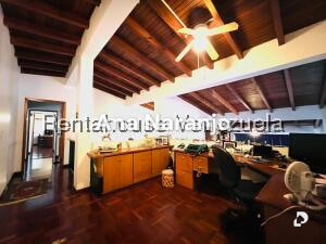 House in Prados del Este, Caracas – 28