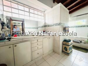 House in Prados del Este, Caracas – 17