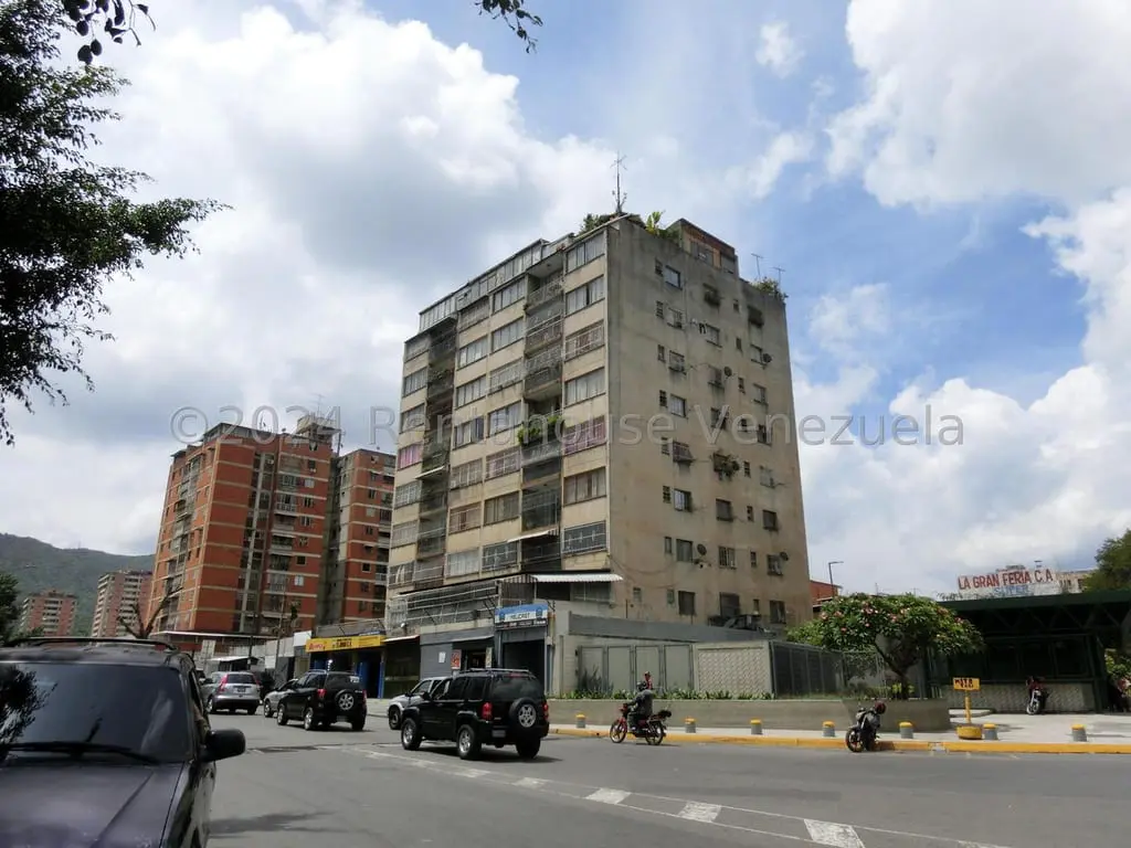 Commercial space in San Martín, Caracas - 1