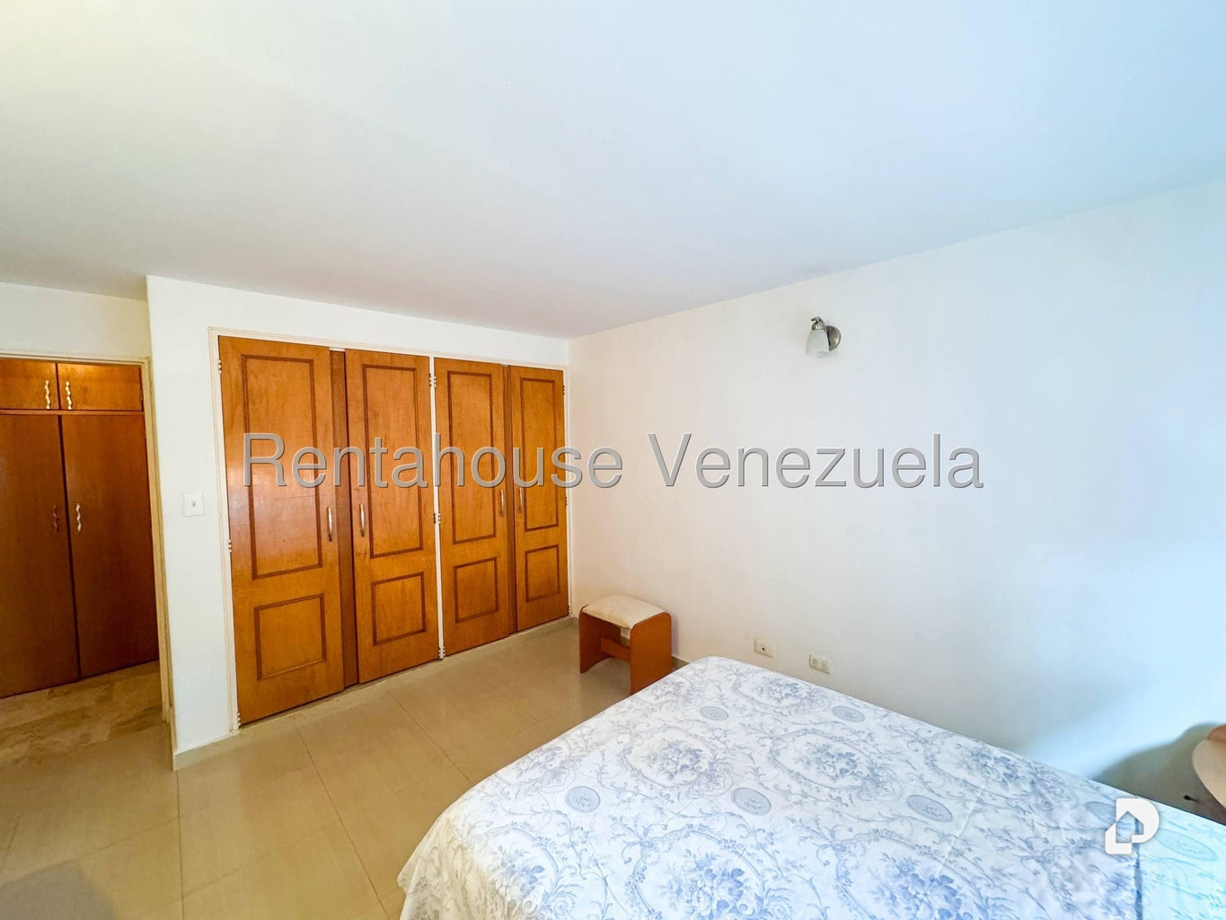 Apartamento en Colinas de La Tahona, Caracas