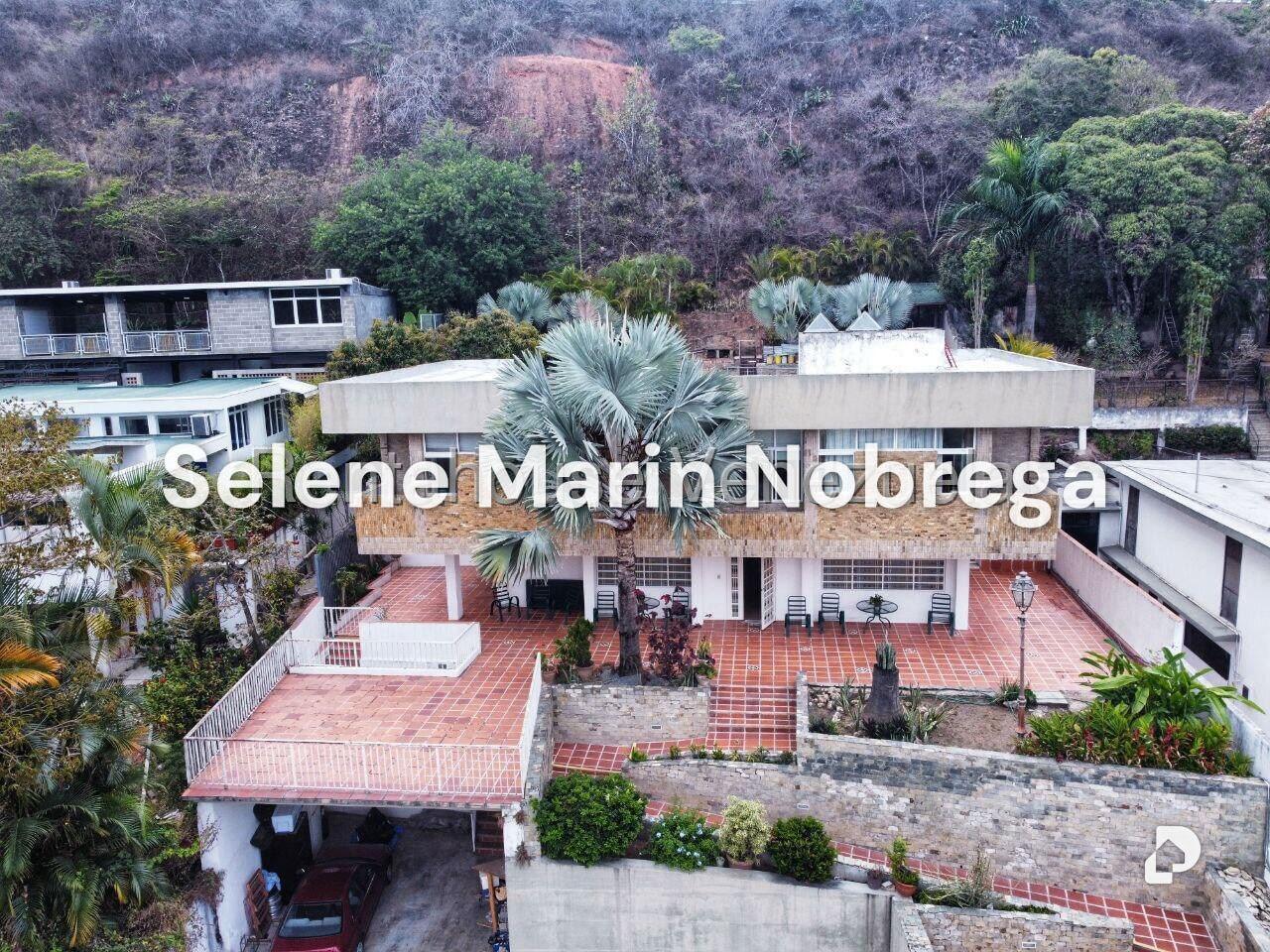 Casa en Cumbres de Curumo, Caracas