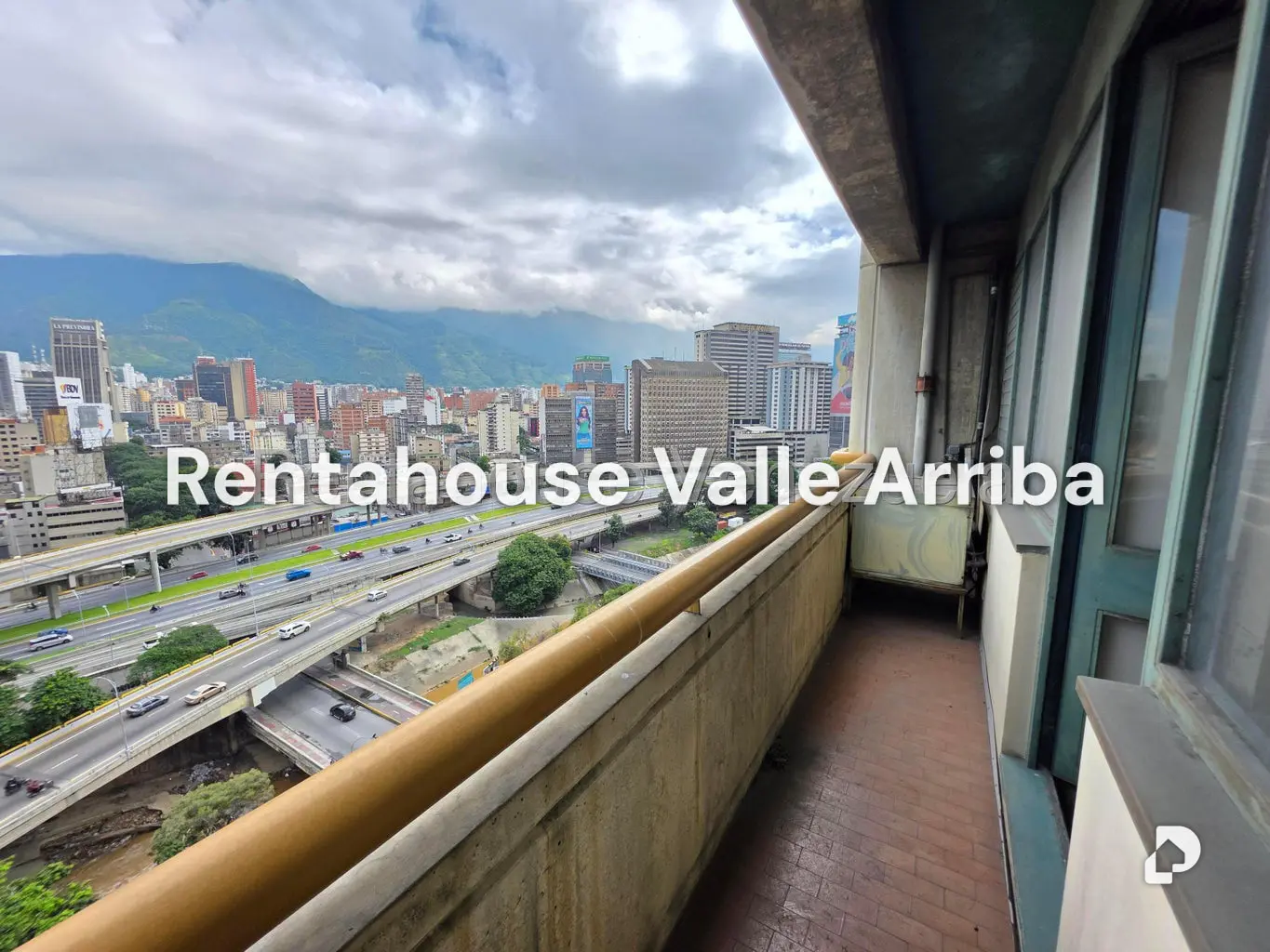 Office in Bello Monte, Caracas – 11