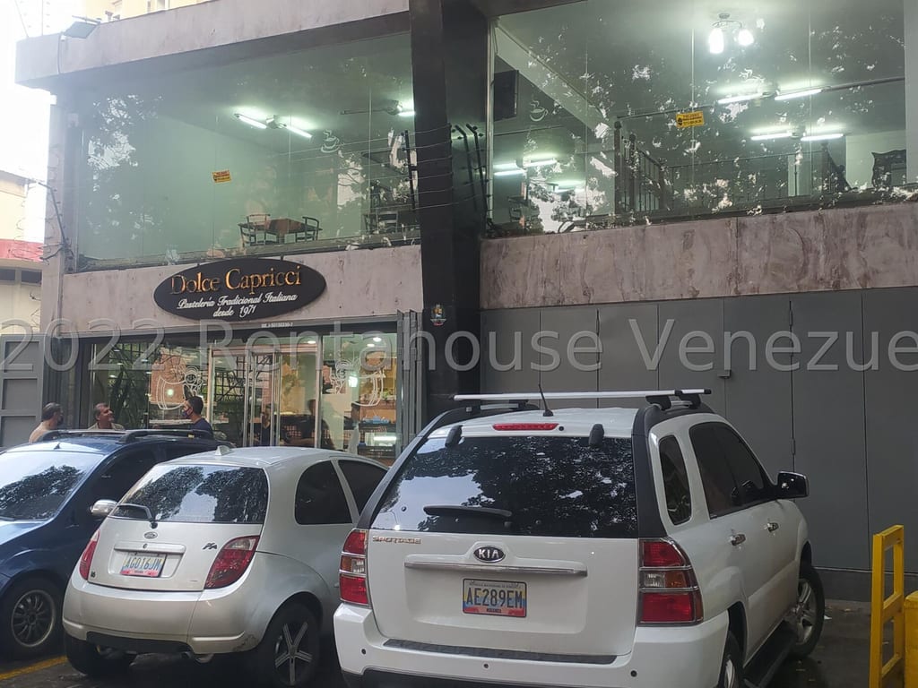 Local comercial en Los Chaguaramos, Caracas - 1