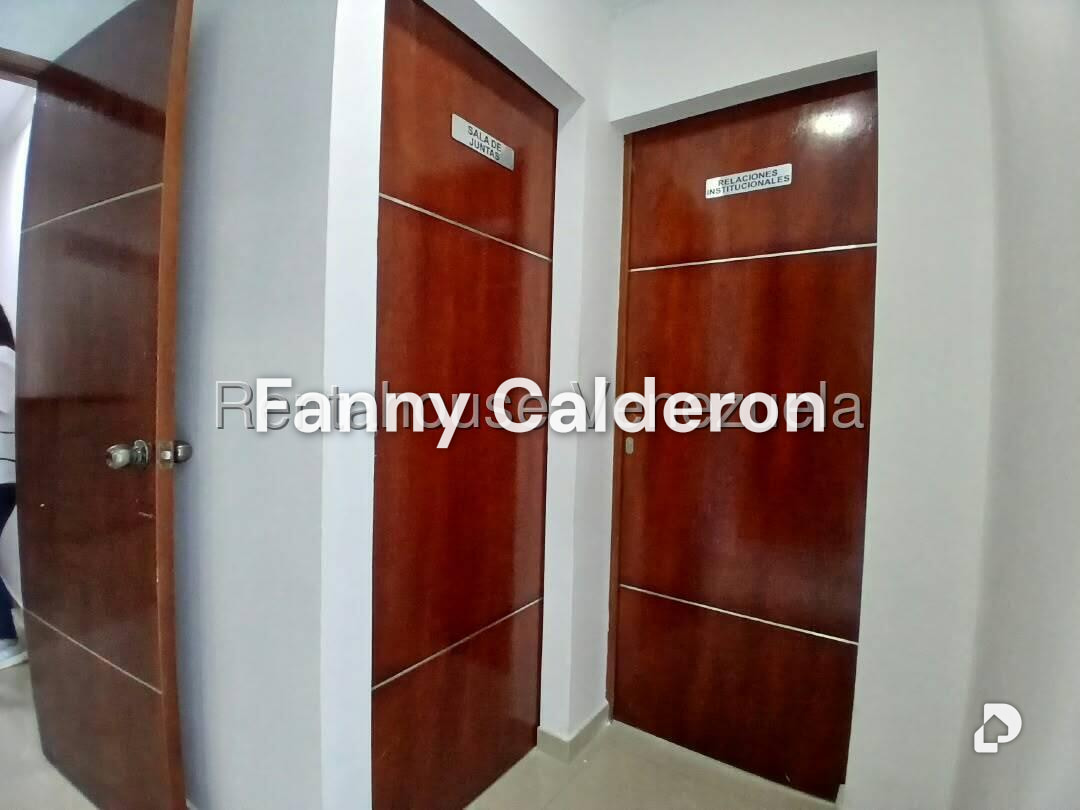Oficina en Las Mercedes, Caracas – 7