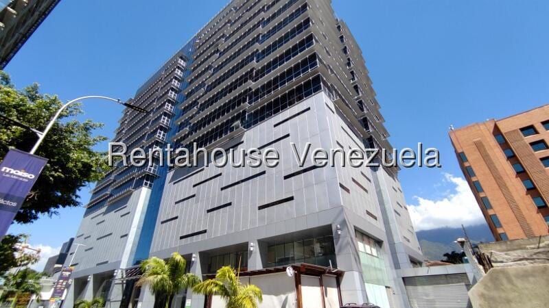 Oficina en Las Mercedes, Caracas - 1
