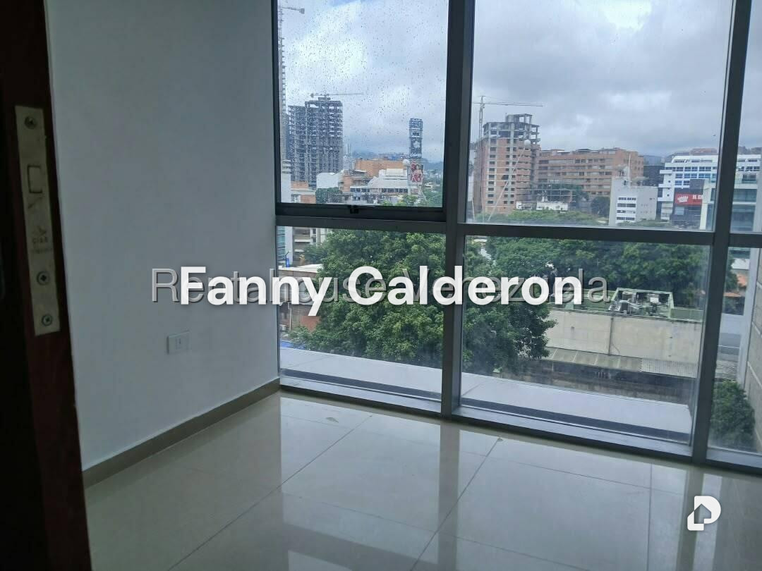 Oficina en Las Mercedes, Caracas – 15