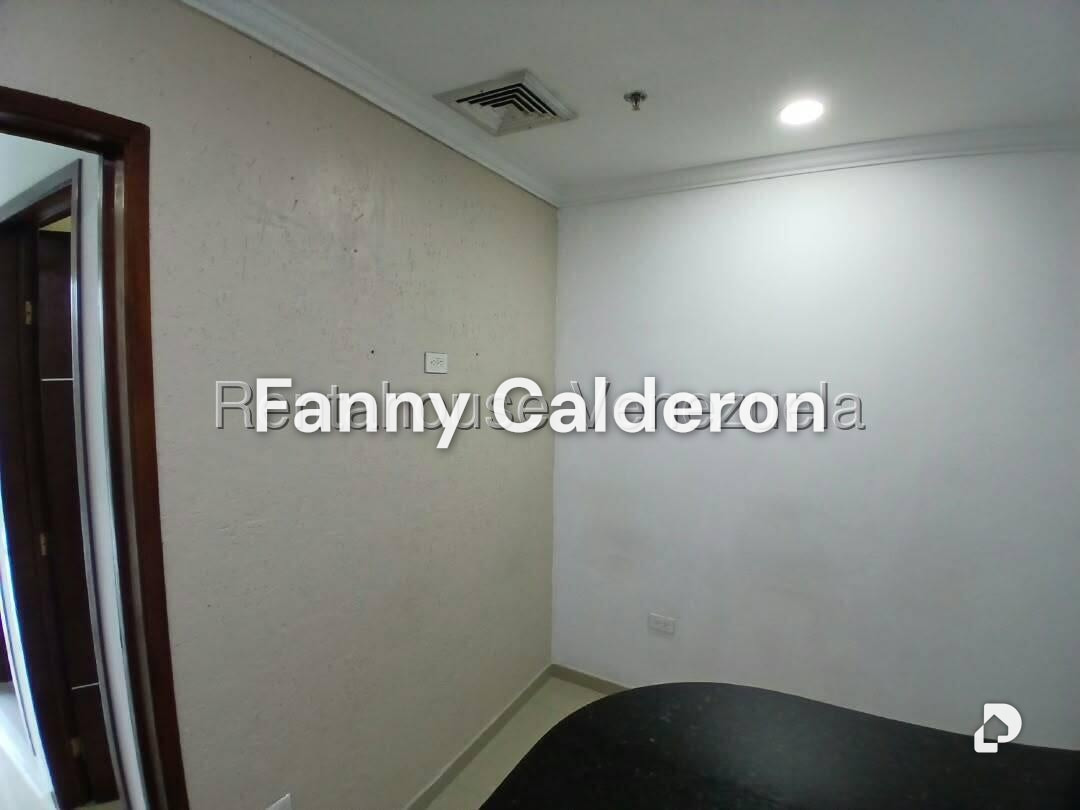 Oficina en Las Mercedes, Caracas – 4