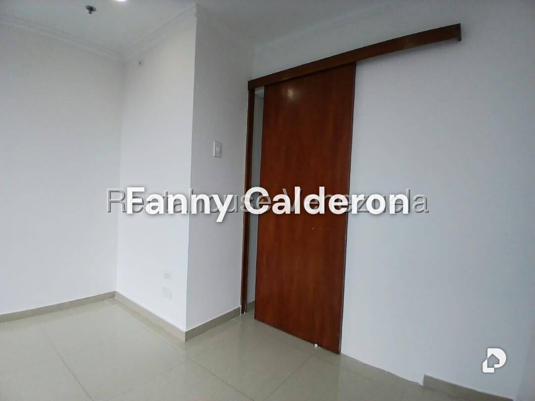 Oficina en Las Mercedes, Caracas – 8