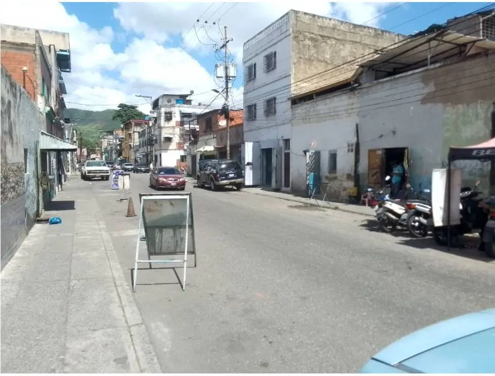 Local comercial en Prado de María, Caracas - 1