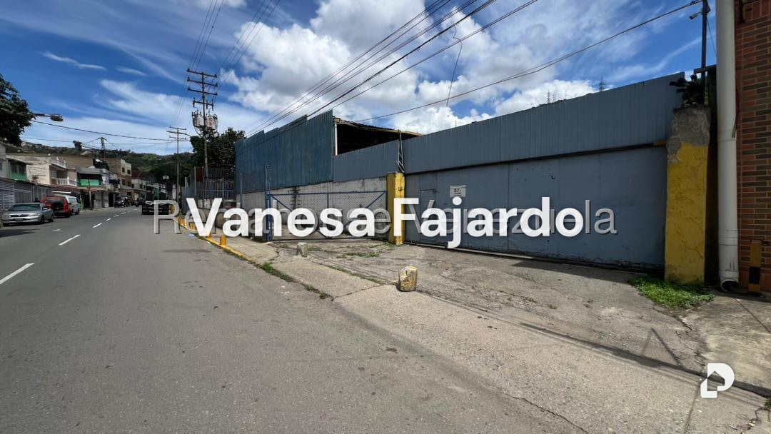 Terreno en La Yaguara, Caracas – 3