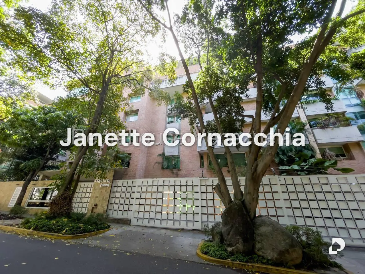 Apartamento en Campo Alegre, Caracas – 28