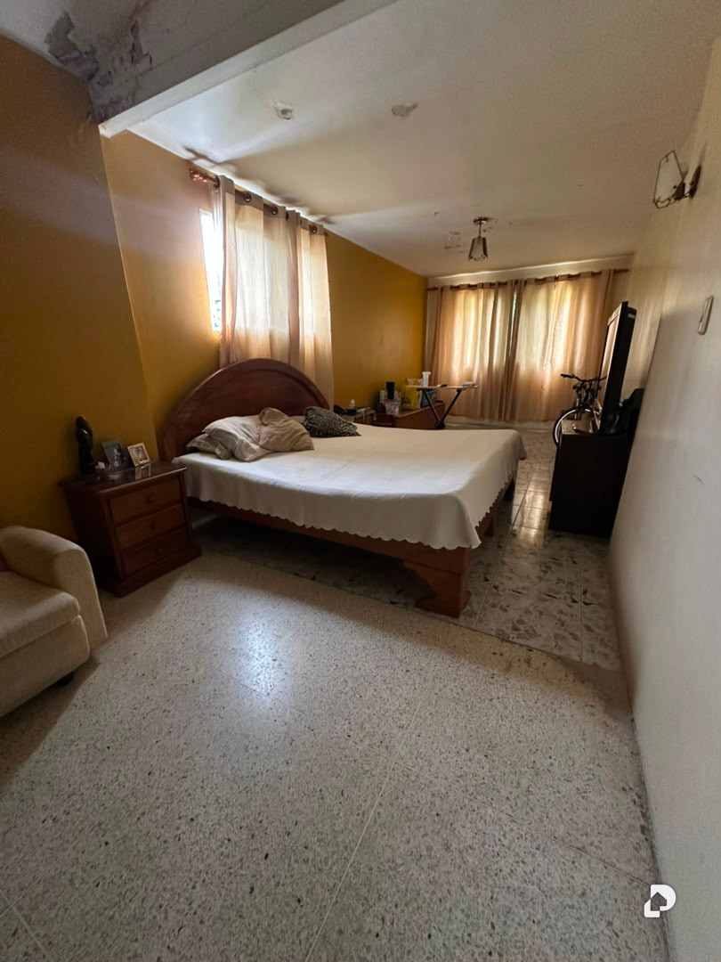 House in El Cafetal, Caracas – 25