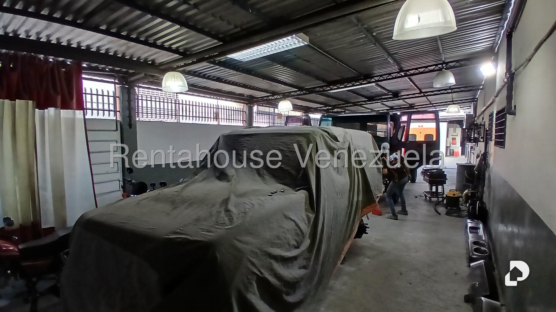 Local comercial en Boleíta Norte, Caracas – 15