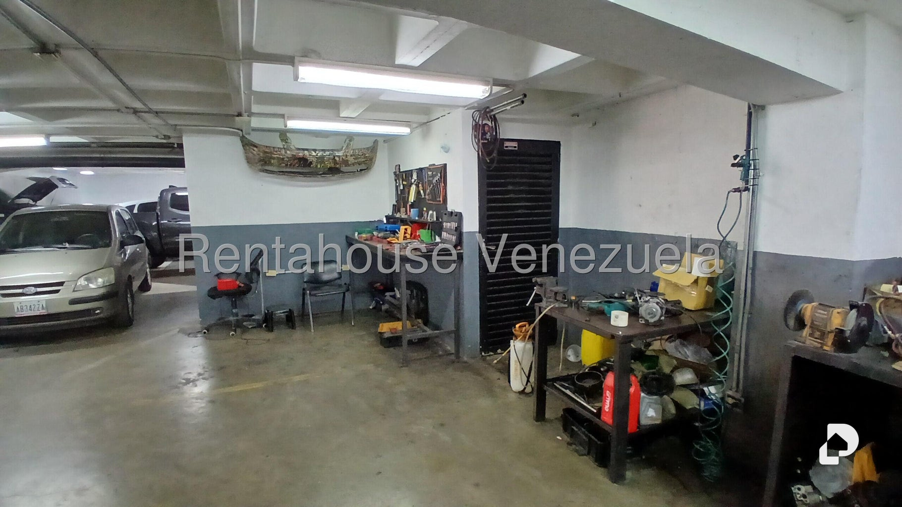 Local comercial en Boleíta Norte, Caracas – 24