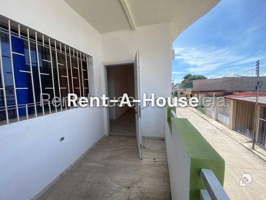 House in San Joaquín – 14
