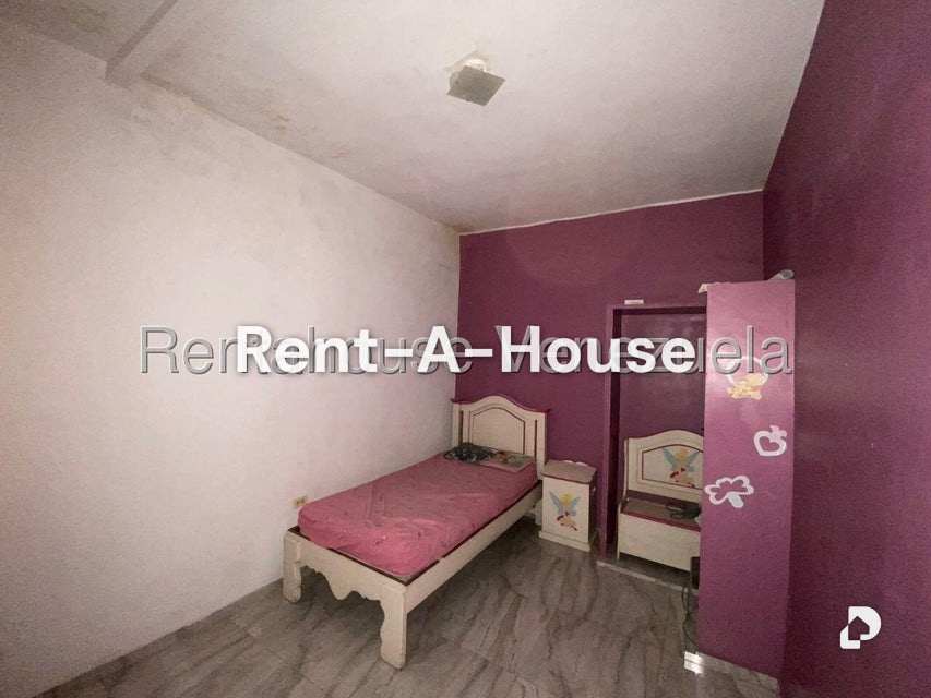 House in San Joaquín – 16
