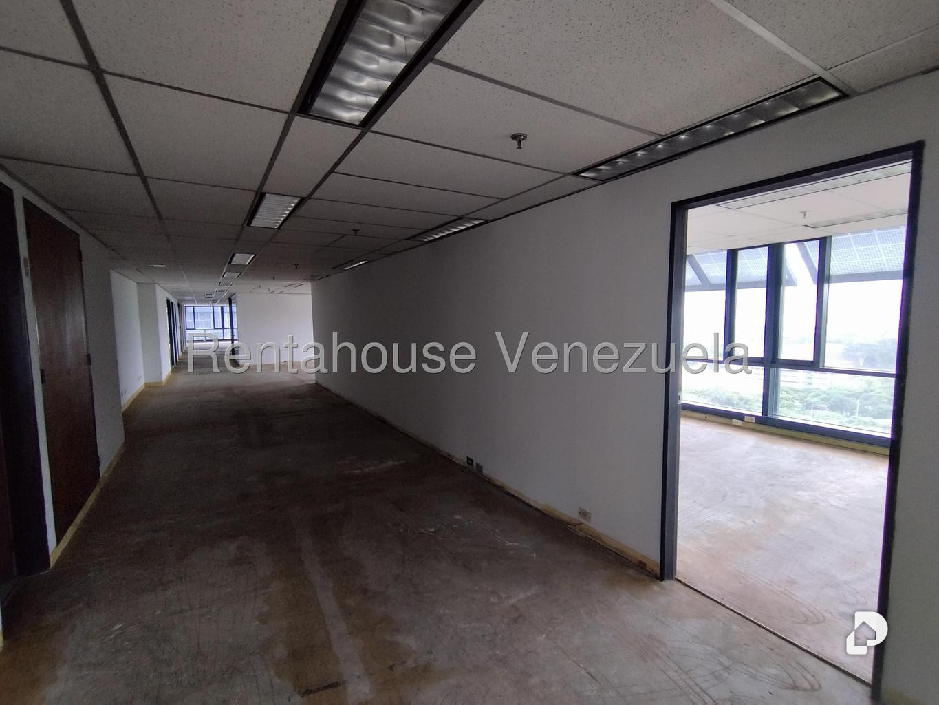 Oficina en Plaza Venezuela, Caracas – 21