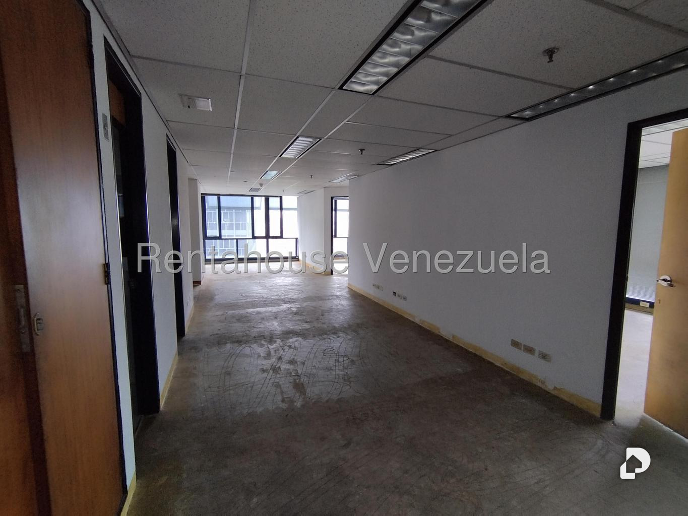 Oficina en Plaza Venezuela, Caracas – 20