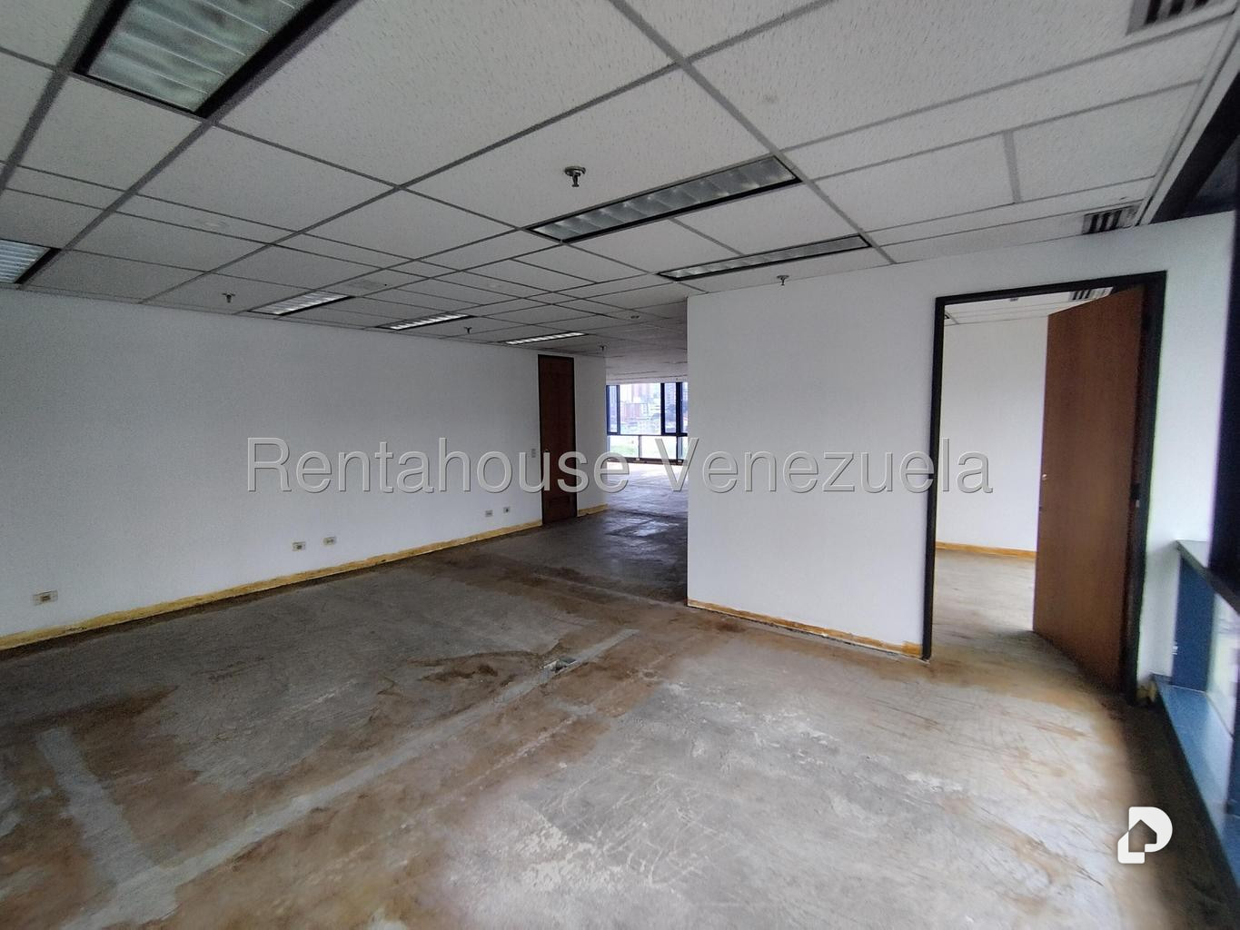 Oficina en Plaza Venezuela, Caracas – 14