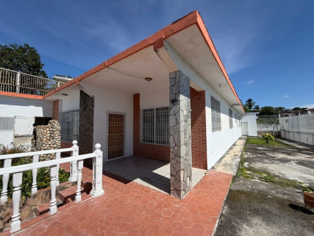 House in Urbanización Colinas De Santa Rosa, Barquisimeto - 1