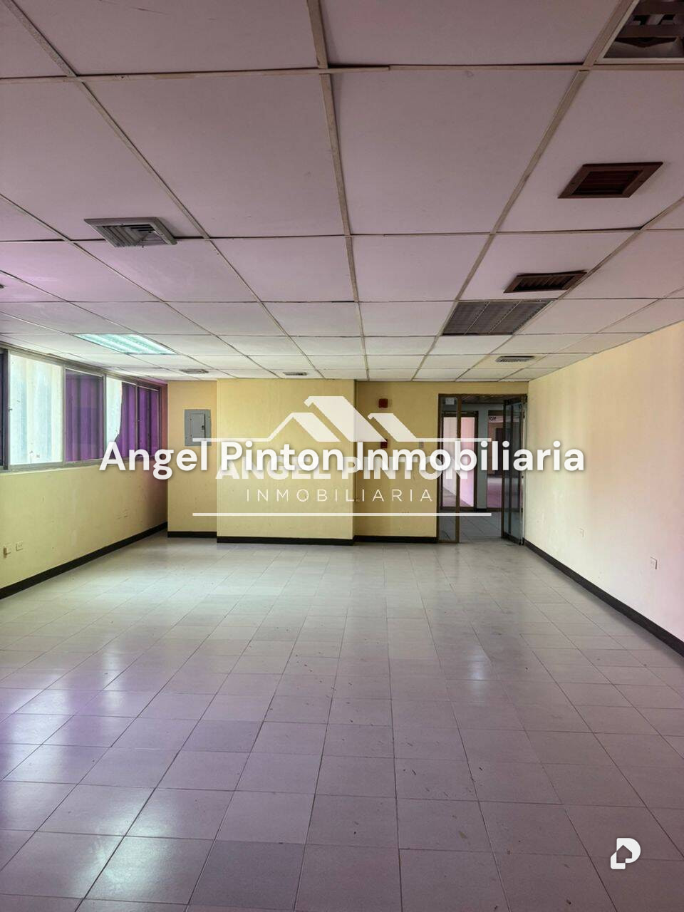 Oficina en Calle 72, Maracaibo – 2