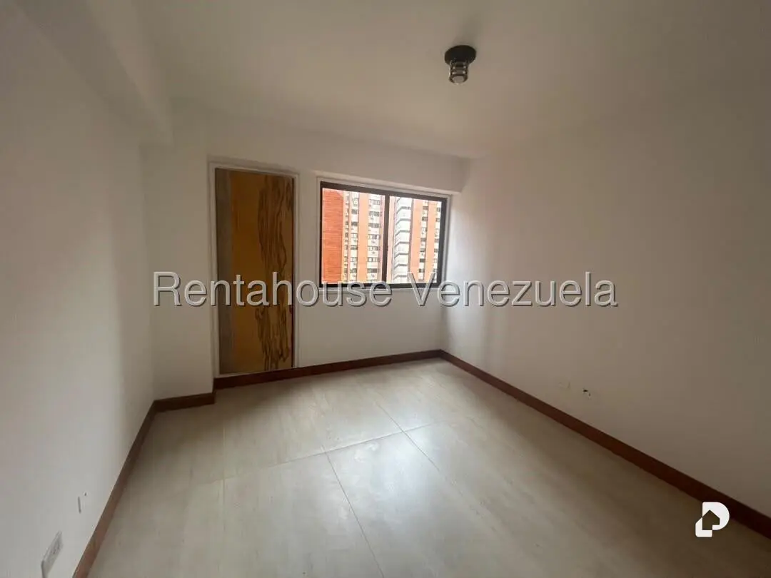 Apartamento en Los Dos Caminos, Caracas – 14