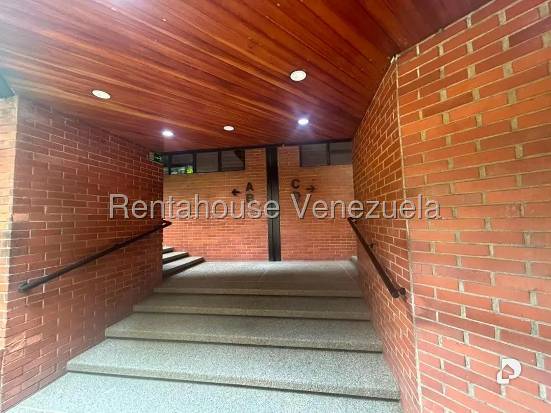 Apartamento en Los Dos Caminos, Caracas – 28