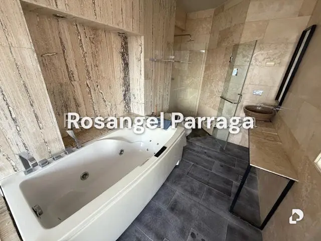 Apartamento en El Parral, Valencia – 3