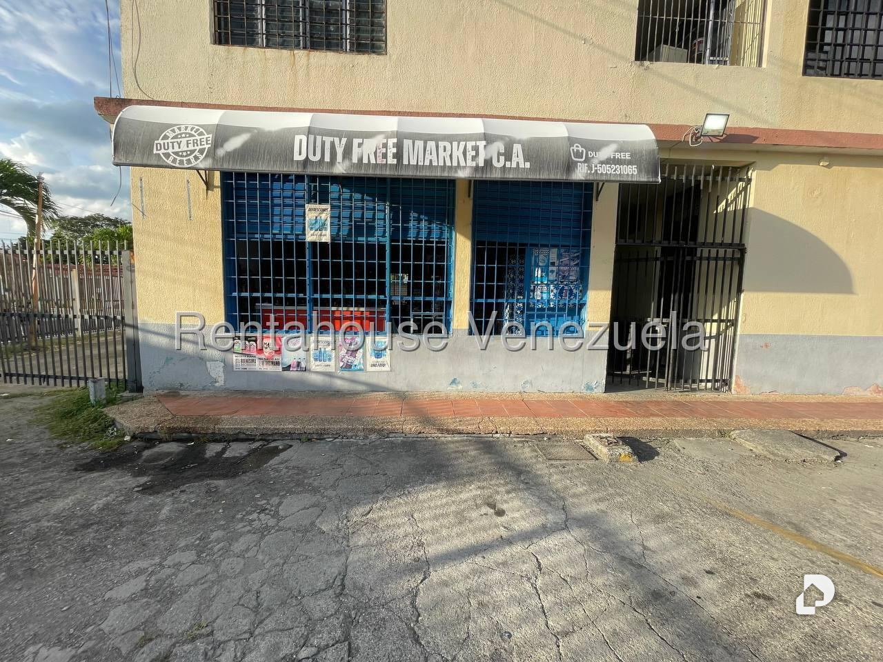 Local comercial en Almarriera, Cabudare – 1