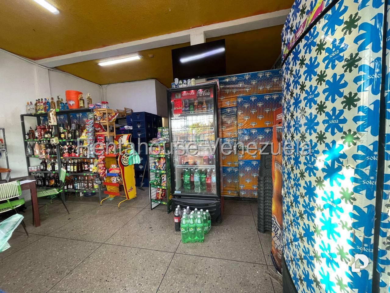 Local comercial en Almarriera, Cabudare – 2