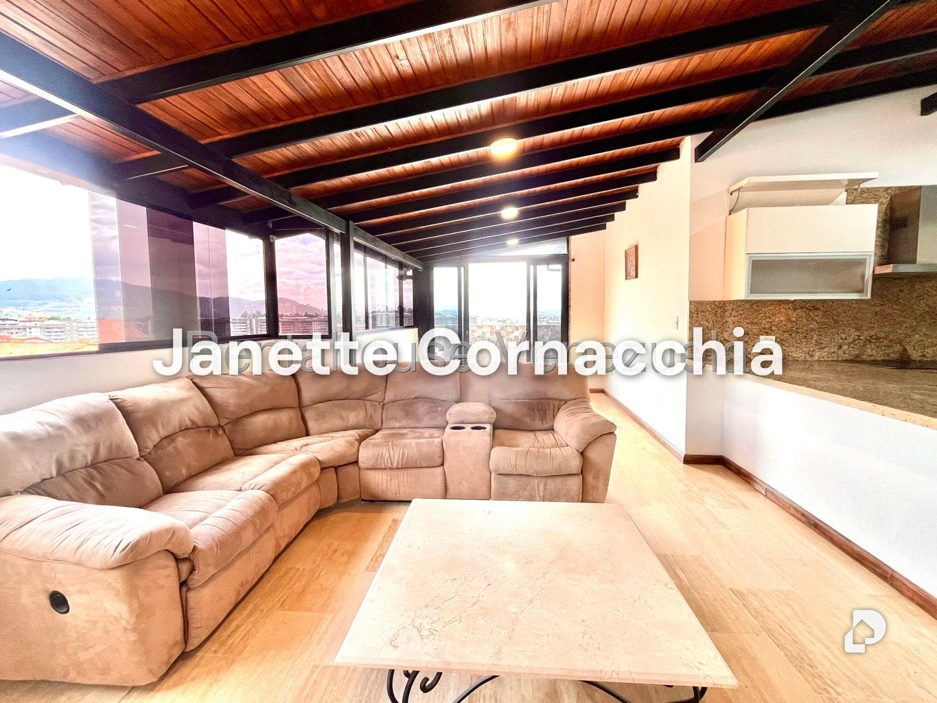 Apartamento en Colinas de La Tahona, Caracas