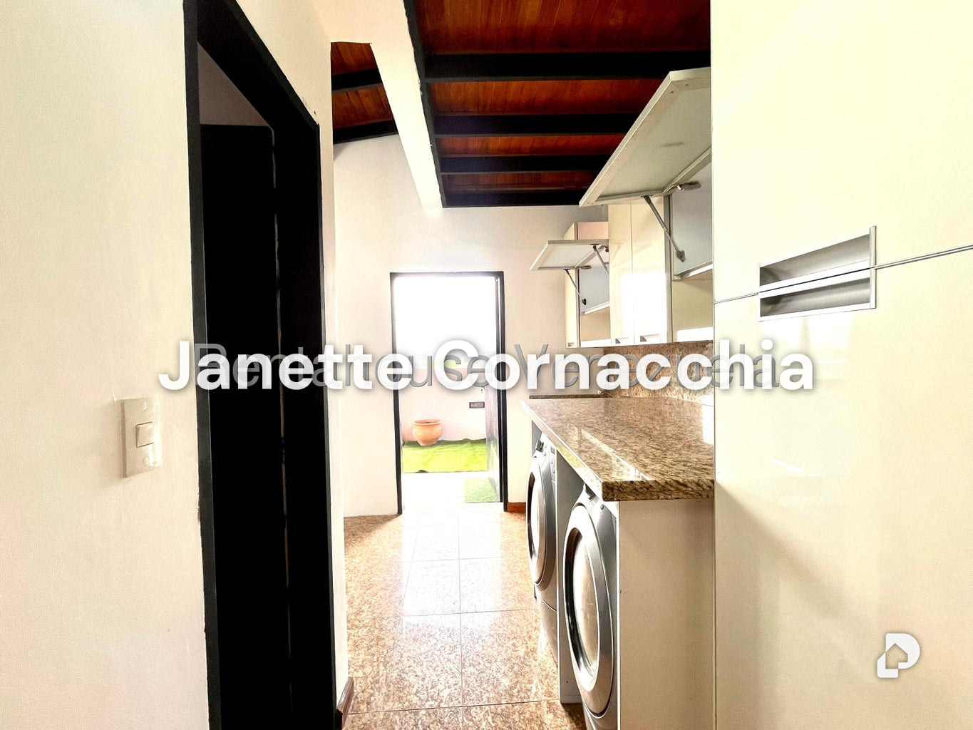 Apartamento en Colinas de La Tahona, Caracas