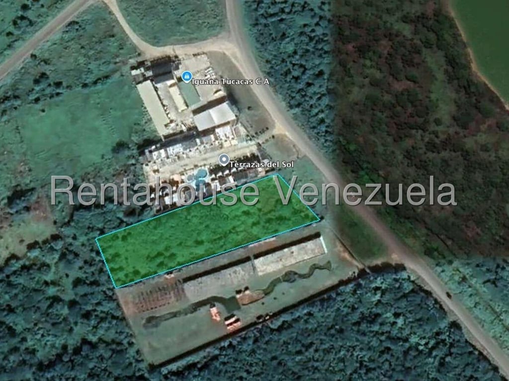 Terreno en Tucacas - 1
