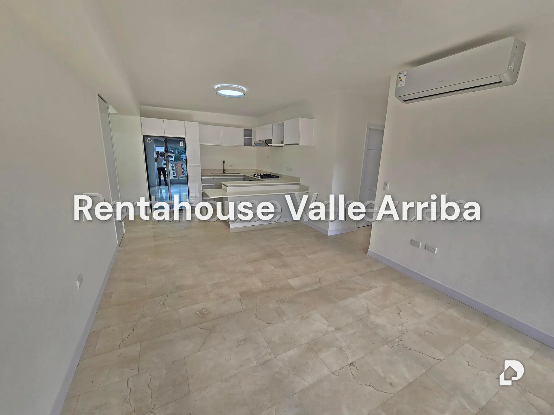 Apartment in La Boyera, Caracas – 10