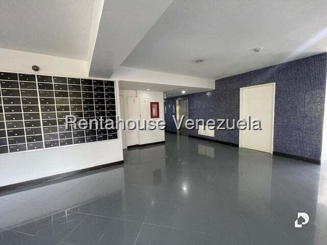 Apartment in La Boyera, Caracas – 2